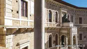 Fermo, Notte dei Musei: Palazzo dei Priori a lume di candela - Vivere Fermo