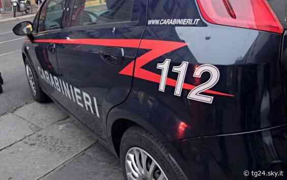 San Giovanni la Punta, rapina a mano armata in un negozio: tre arresti - Sky Tg24