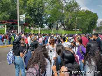 Alumnos del TES Coacalco protestan contra la inseguridad - La Jornada