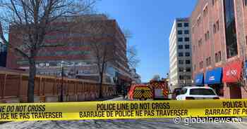 Fredericton firefighters battle blaze at 2 downtown restaurants, bar - Global News