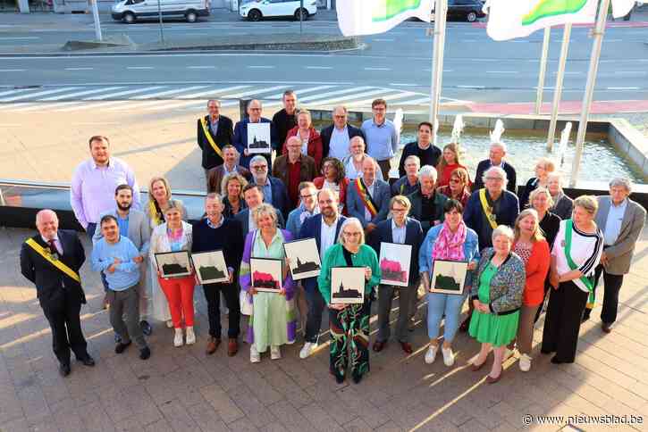 Stad Eeklo zet verdienstelijke inwoners in de bloemetjes