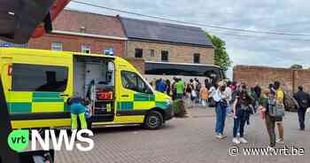 100 treinreizigers geëvacueerd in Herne door defecte bovenleiding - VRT NWS