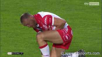 St Helens' James Roby pops DISLOCATED finger back in and plays on! - Sky Sports