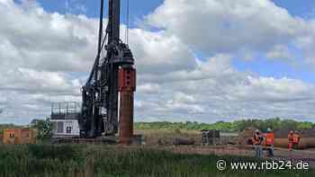 Bauarbeiten für Elbebrücke bei Wittenberge gestartet - rbb24
