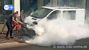City Center Rathenow: geparkter Transporter gerät in Brand - Märkische Allgemeine Zeitung