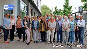 Rathenow Künstler aus Rendsburg und Rathenow stellen im Rathaus Rathenow 117 Werke aus - Märkische Allgemeine Zeitung
