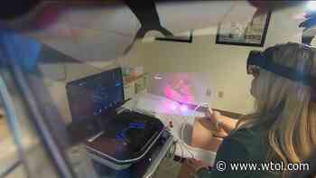 University of Findlay students learn with new augmented reality technology - WTOL