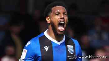 Vadaine Oliver: Gillingham top scorer among nine leaving Priestfield - BBC
