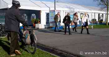 Vaccinatietent blijft staan tot eind 2022 | Evergem | hln.be - Het Laatste Nieuws