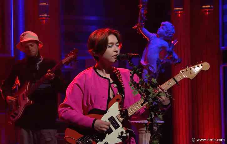 Watch Snail Mail perform ‘Valentine’ highlight ‘Glory’ on ‘Fallon’