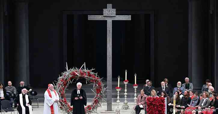 Premiere der Passionsspiele: Promis und bewährte Darsteller