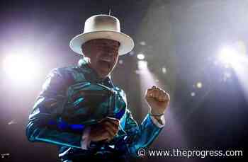 Tragically Hip releases stand-alone live album from Hollywood's Roxy Theatre – Chilliwack Progress - Chilliwack Progress