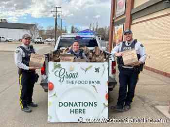 Kindersley RCMP "fill the truck" for the Kindersley Food Bank - WestCentralOnline.com