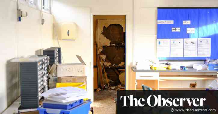 England’s crumbling schools are a ‘risk to life’, officials warn No 10