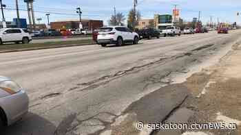 Saskatoon business owners along Circle Drive concerned as construction season nears