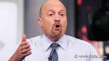 Cramer’s week ahead: Retail giants report earnings, stay away from ‘toxic’ stocks - CNBC