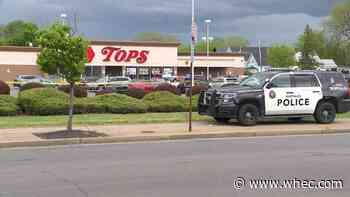 8 dead in mass shooting at Tops in Buffalo