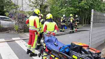 Feuer in Siegen: Leerstehendes Haus am Bahnhof brennt - WP News