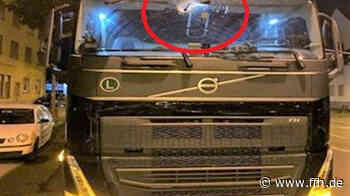 Mit Hantelscheiben und Hammer: Täter greifen Fahrer in Mannheim an - HIT RADIO FFH