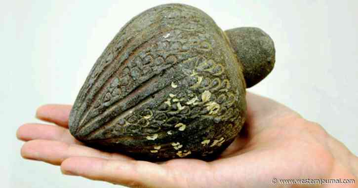 1,000-Year-Old 'Jar' Discovered in Jerusalem Might Actually Be a Powerful Ancient Weapon