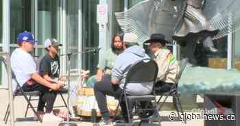 Saskatchewan students taking a stand against gender-based violence on Moose Hide Campaign Day - Global News