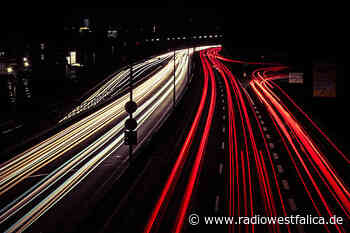 Mutmaßliches Autorennen auf der Ringstraße in Minden - Radio Westfalica