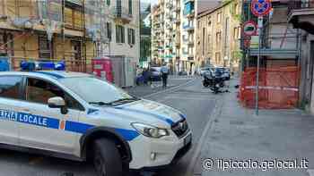 Trieste, frontale fra due ciclomotori in via del Molino a Vento. Due feriti: uno è in Rianimazione - Il Piccolo