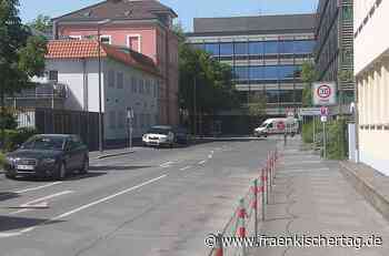 Die Kanalstraße in Coburg soll schmaler werden und vor dem HUK-Parkhaus einen Gehsteig erhalten. - Fränkischer Tag