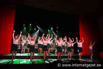 Dansen en zingen in de grootste bib van Limburg - Internetgazet