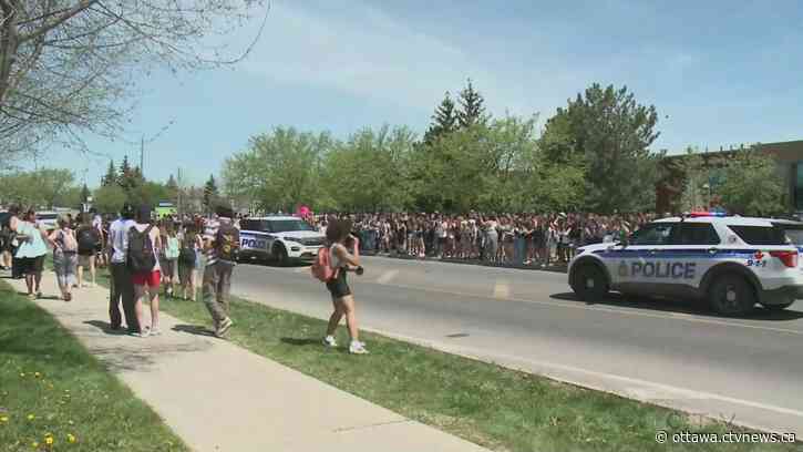 Ottawa school dress code: Board calls blitz unacceptable | CTV News - CTV News Ottawa