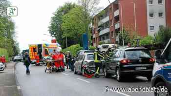 Glinde: Drei Verletzte bei Unfall auf Möllner Landstraße - Hamburger Abendblatt