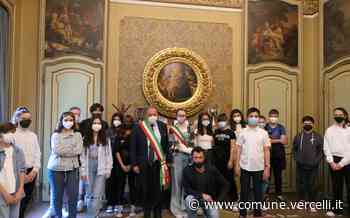 Il Consiglio Comunale dei Ragazzi visita Palazzo di Città - Città di Vercelli