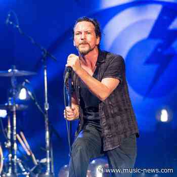 Pearl Jam helped by local drummers