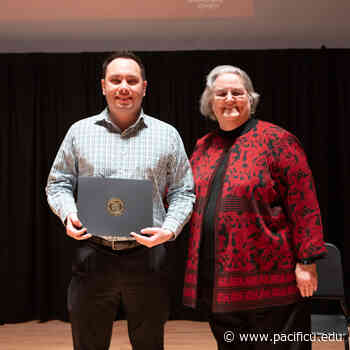 Michael Espiritu Receives Provost's Junior Faculty Award for Scholarship - Pacific University