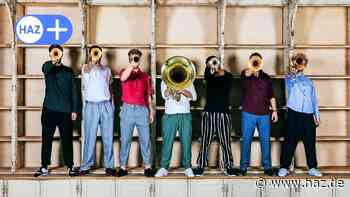 Federspiel bringt zeitgemäße Alpen-Blasmusik ins Schloss Landestrost Neustadt - HAZ