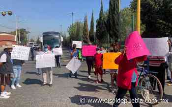 Pobladores de San Antonio Abad bloquean vialidad de RUTA para exigir regreso de la 61-A - El Sol de Puebla