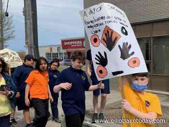 Fatima students take a stand for vulnerable women and children - ElliotLakeToday.com