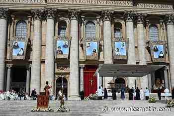 Dix figures de l'Eglise, dont Charles de Foucauld, proclamés "saints" par le pape