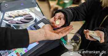 Umfrage: Gastro-Besuche, Shoppen und Reisen auf Sparliste