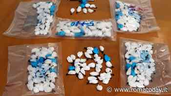 Spaccio vicino alla fermata della metro: fermato con 364 dosi di cocaina