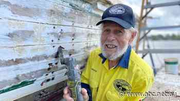Sydney Harbour workboat rediscovered by its 1960s skipper decades later at Port Macquarie - ABC News