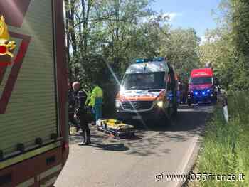Prato, auto esce di strada dopo un incidente: ferita una ragazza, strada chiusa - 055firenze
