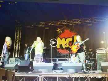 Prato: sciopero delle grucce, sostegno dei Modena City Ramblers - Controradio