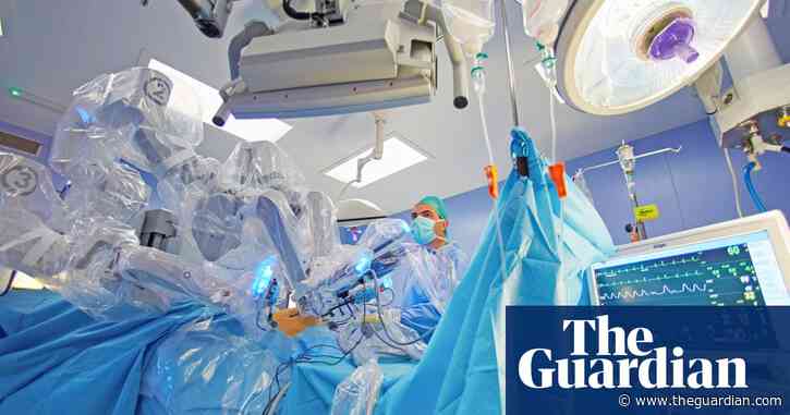 Robot-assisted surgery can cut blood clot risk and speed recovery, study finds