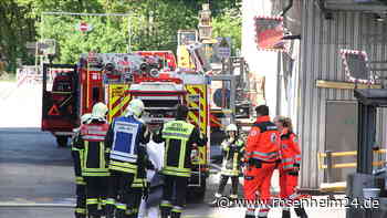 Brand in Turm der Firma Meggle: Zahlreiche Feuerwehren rücken nach Reitmehring aus