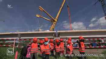Brückenneubau an der Fulda - Video: | hessenschau.de | TV-Sendung - hessenschau.de