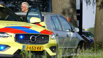 Auto rijdt tegen boom: traumahelikopter geland - 1Limburg | Nieuws en sport uit Limburg