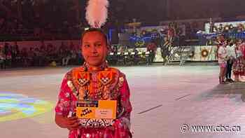 Alberta girl soars in winning performance at one of world's biggest powwows