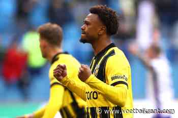 Openda scoort brace in afscheidsmatch ten Hag, Vitesse-Ajax eindigt op 2-2