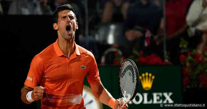Internazionali di Roma, Djokovic vince il trofeo per la sesta volta: battuto Tsitsipas 6-0 7-6